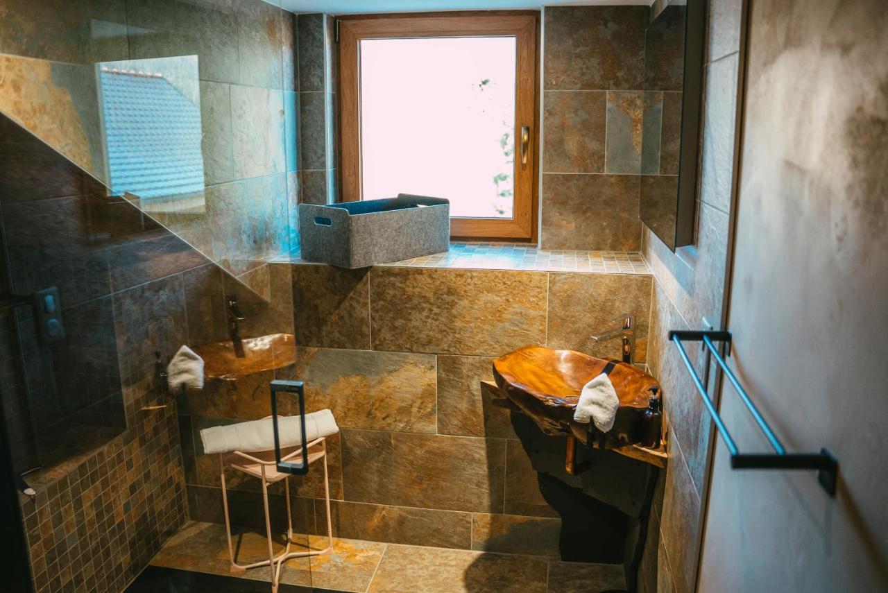 Le Grand Petit Prince - Domaine De Charme - Jacuzzis Privatifs Гебвиллер Экстерьер фото